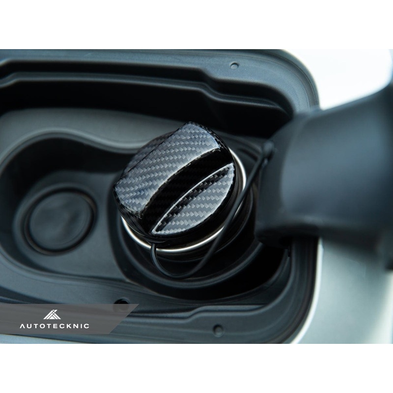 AutoTecknic Dry Carbon Competition Fuel Cap Cover – G87 M2