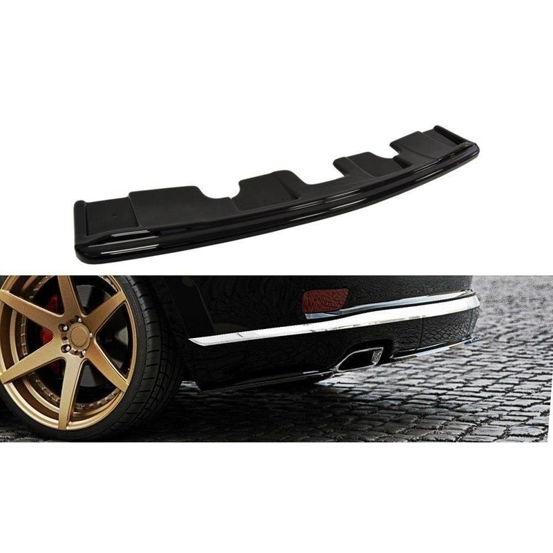 Maxton Design Central Rear Splitter – Jeep Grand Cherokee WK2 Summit Facelift (Without Vertical Bars)