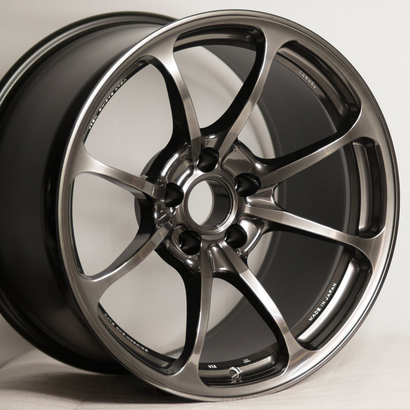 Volk Racing NE24 18×10.5 +15 5×114 Shining Black Metal (SET)
