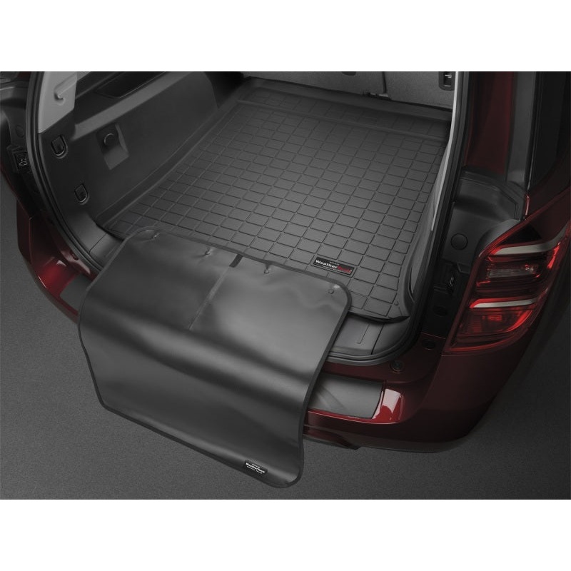 WeatherTech 22-23 Rivian R1S w/Cargo Floor in Flat Pos. Cargo Liner w/Bumper Protector – Black