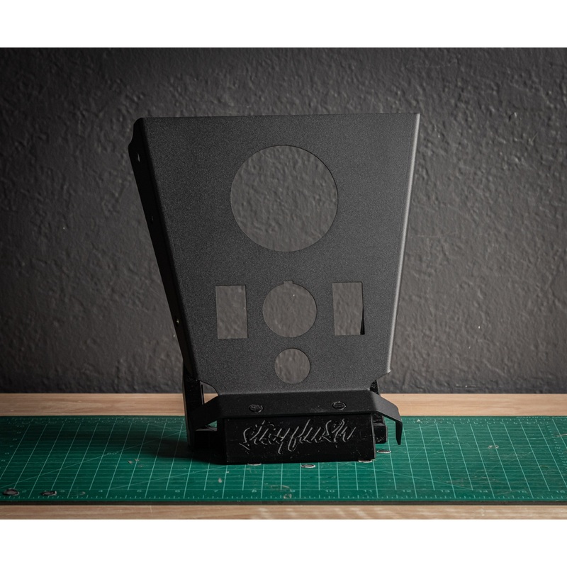 StayFlush Cyclops Console + 2 by StayFlush