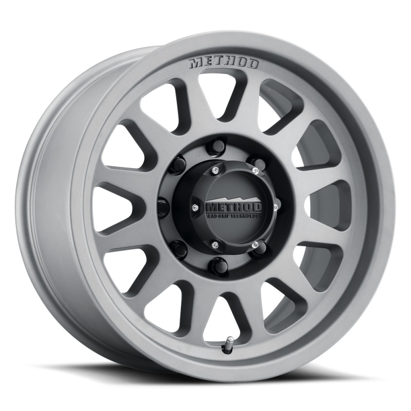 Method MR704 HD 17×9 18mm Offset 8×6.5 130.81mm CB Titanium Wheel